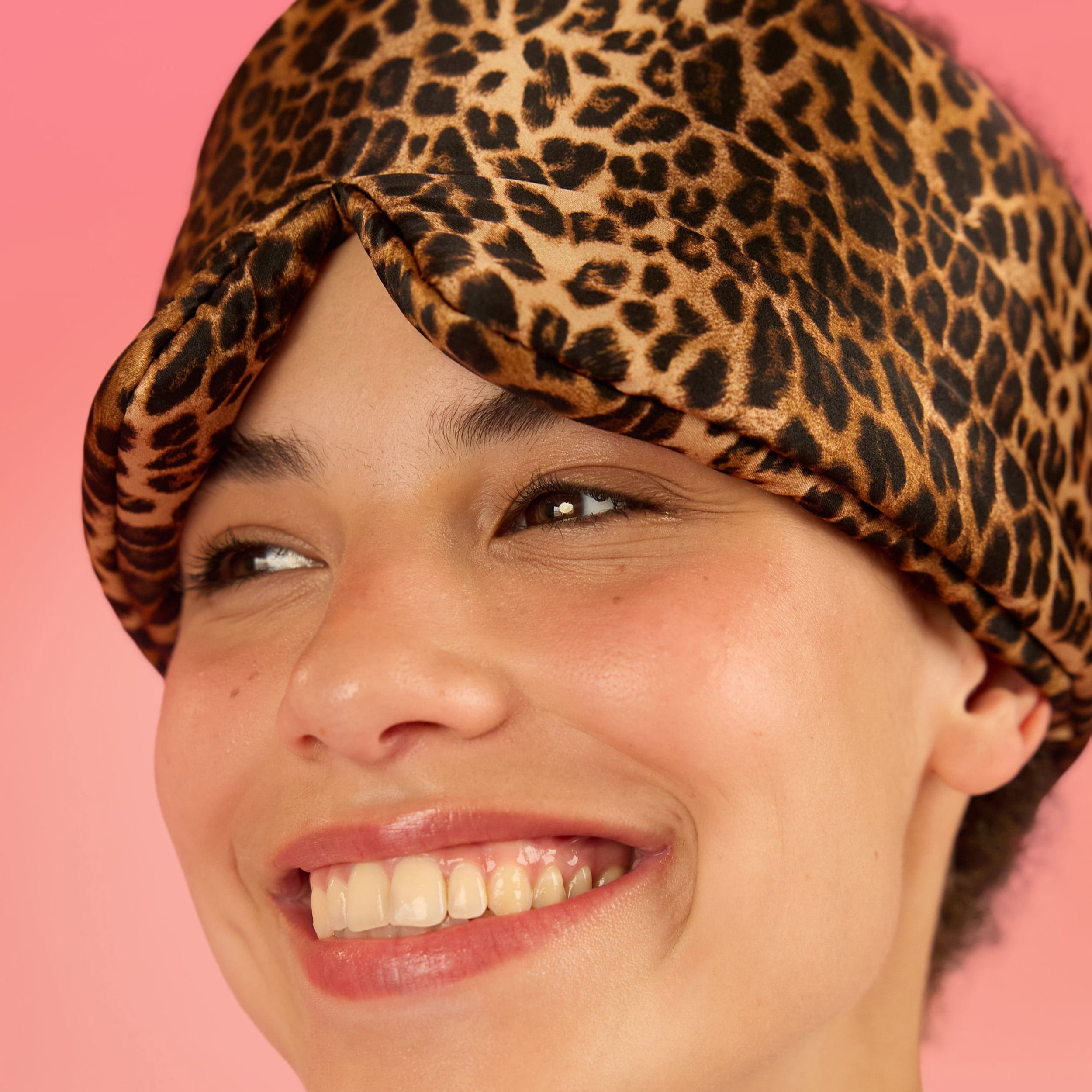 Glow Mask by GLOW PEOPLE - Leopard.