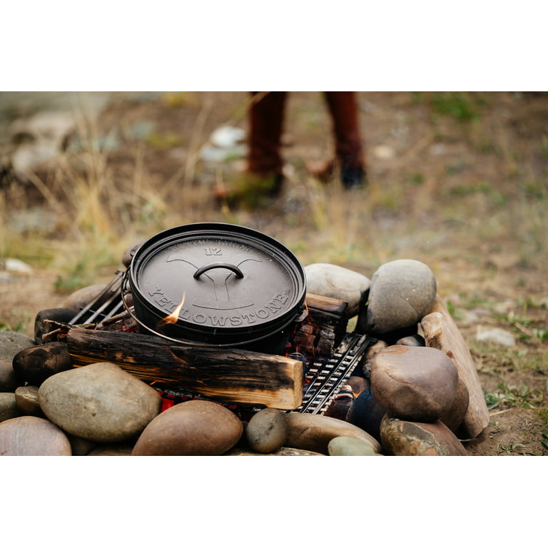 Lodge Yellowstone 12-Inch / 8 Quart Seasoned Cast Iron Deep Camp Dutch Oven