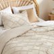 thumbnail image 3 of Juego de edredón Bedsure Boho King Beige con mechones, 3 piezas, 3 of 7