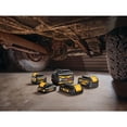 thumbnail image 4 of Batería DEWALT 20V MAX resistente al aceite 5 Ah (DCB205G), 4 of 7