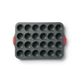 thumbnail image 3 of Le moule à mini muffins Starfrit SIL 24C, 3 of 4