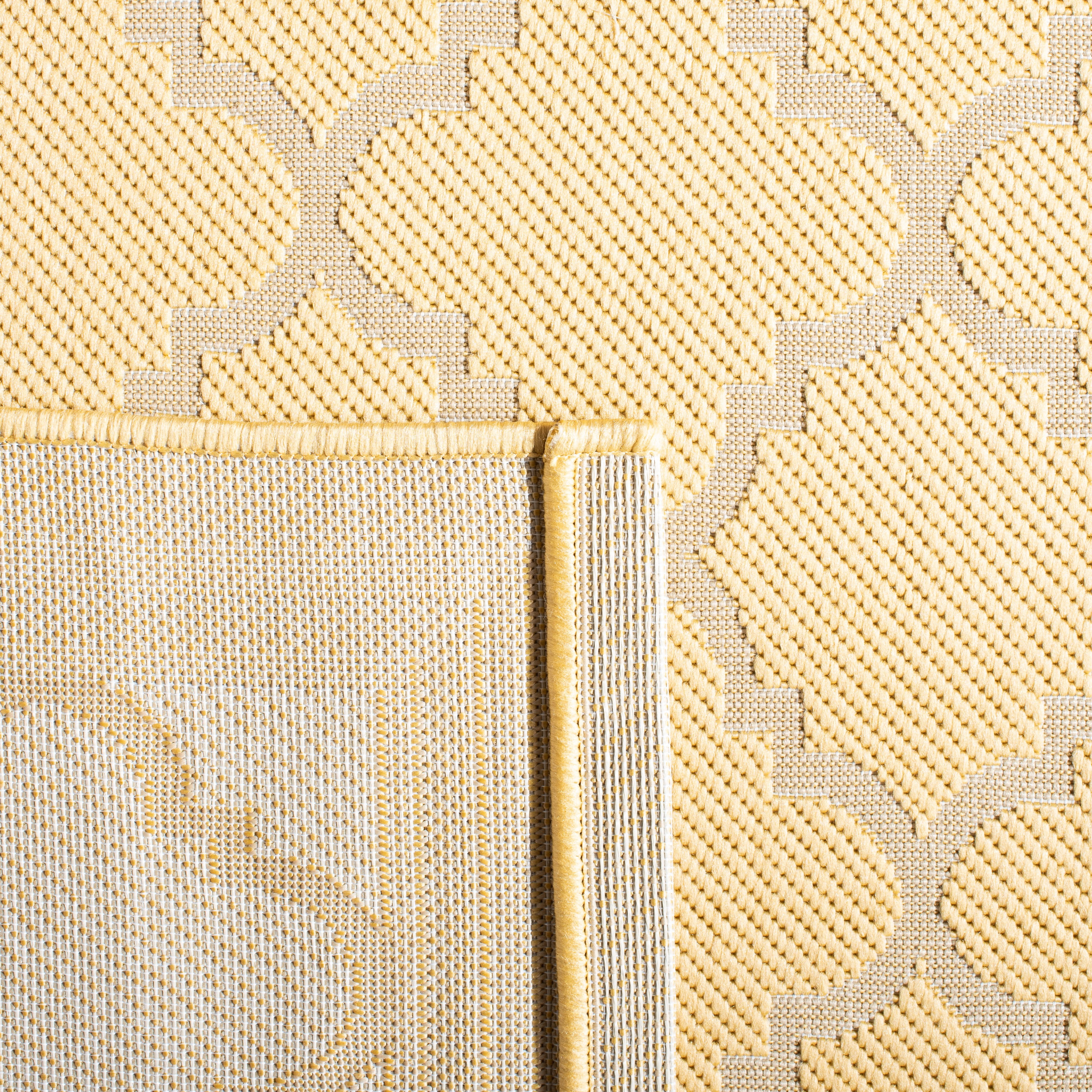 SAFAVIEH Courtyard Alina Geometric Indoor/Outdoor Area Rug, Gold/Beige, 5'3" x 7'7"