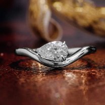 solitaire jewels 1.35CT Pear Moissanite Solitaire Engagement Ring For Women, 14K White Gold