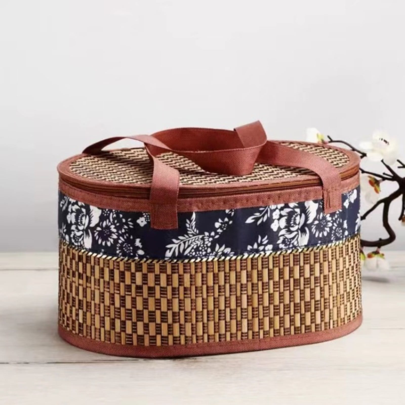 Wicker Picnic Basket with Lid, Folding Fruit Basket with Handles Food Storage Basket for Outdoor Picnic, Woven Basket Wicker Storage Bag (3 Size Options)