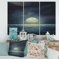 thumbnail image 1 of Designart Super Lune sur la mer II Art mural sur toile, 1 of 4