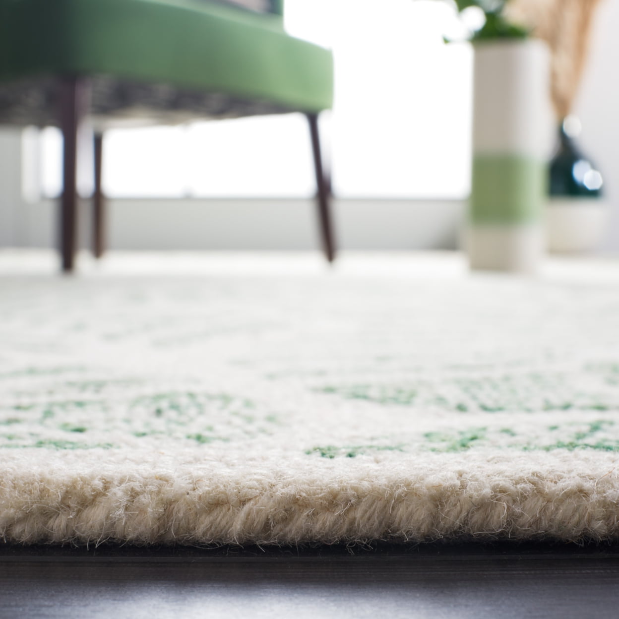 SAFAVIEH Jardin Cyan Leaves Area Rug, Ivory/Green, 5' x 8'