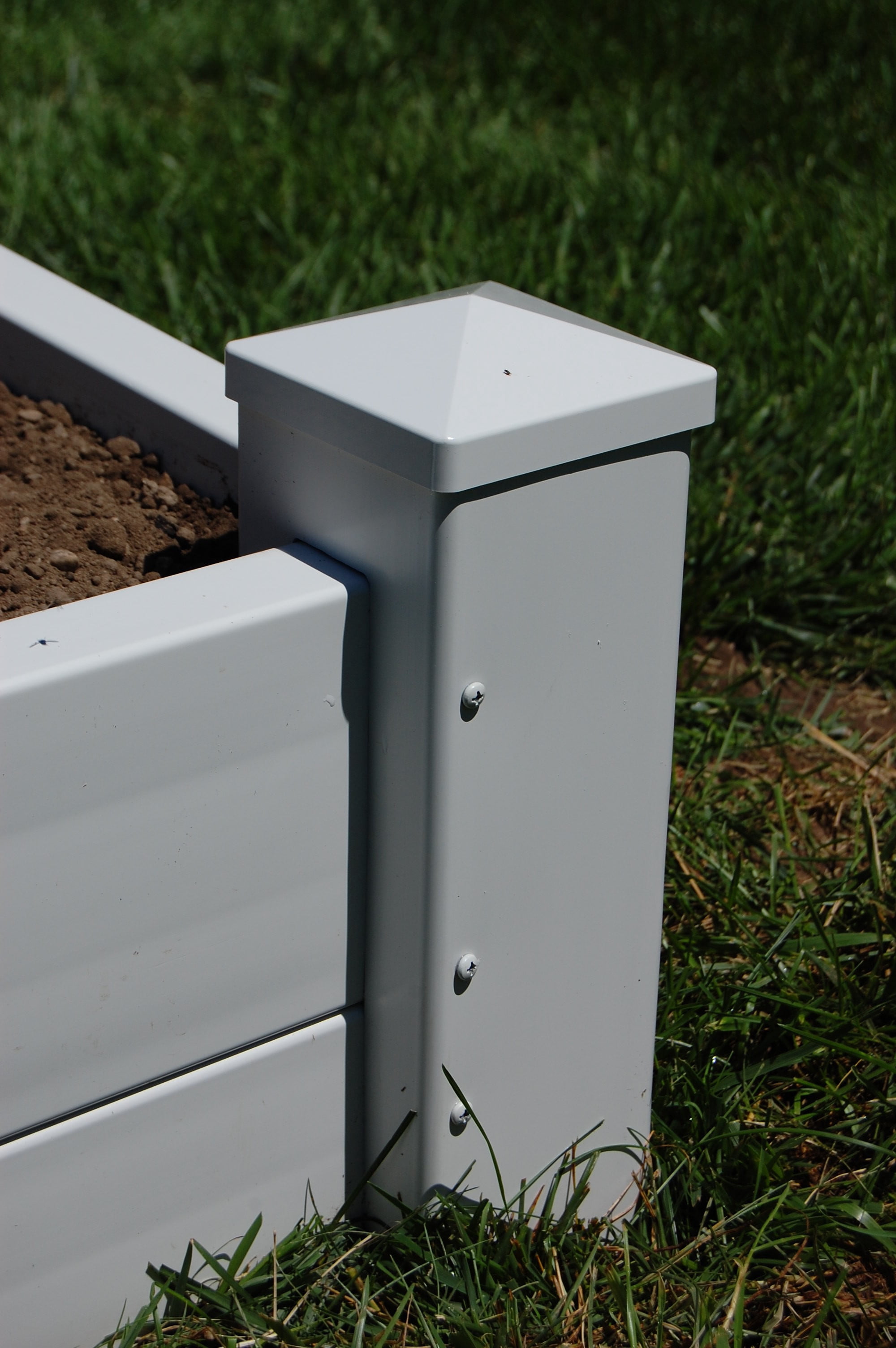 DuraTrel 4'x4' Traditional Vinyl Two Board Raised Garden Bed -White