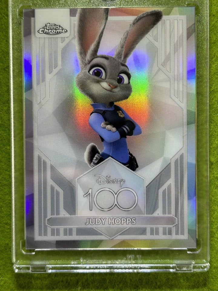 JUDY HOPPS Disney 100 REFRACTOR CARD Zootopia SILVER PRIZM 2023