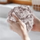 thumbnail image 4 of Esponja de Baño de Nailon Grande y Bonita para Masaje de Espalda y Gel de Ducha Espumoso, Esponja de Baño de Malla de 50 G con Cuerda para Colgarla Fácilmente., 4 of 5