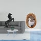 thumbnail image 2 of Majestuosa escultura equina y marco de resina ornamentado, conjunto ideal para exhibir en dormitorios y oficinas con elegancia, y como soporte decorat, 2 of 8
