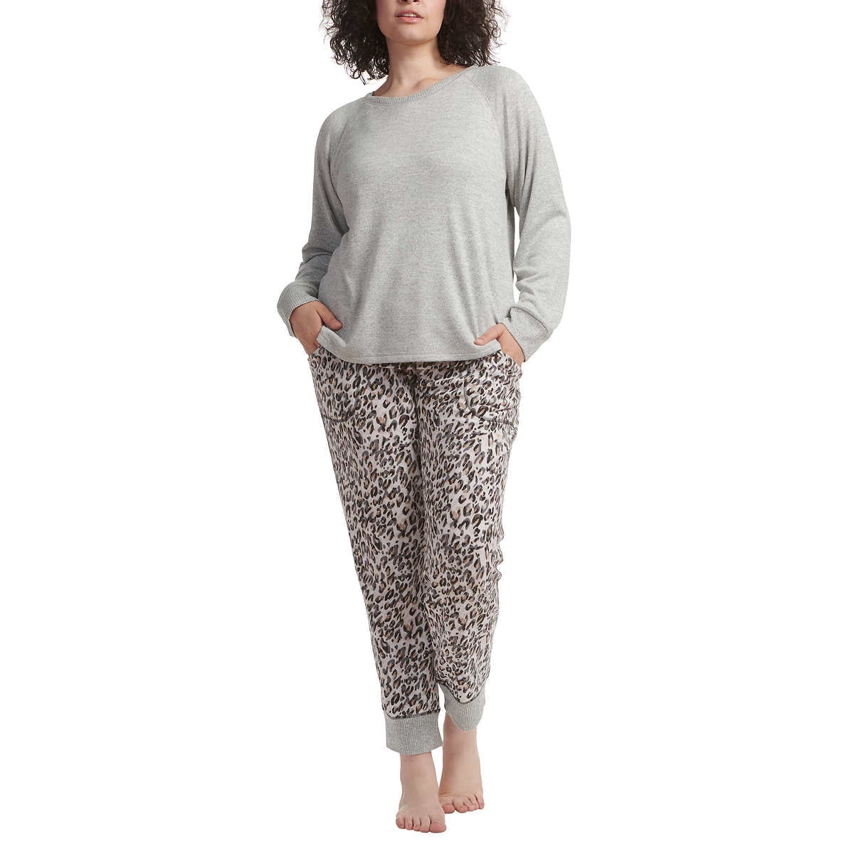 Live love online lounge flannel pajamas