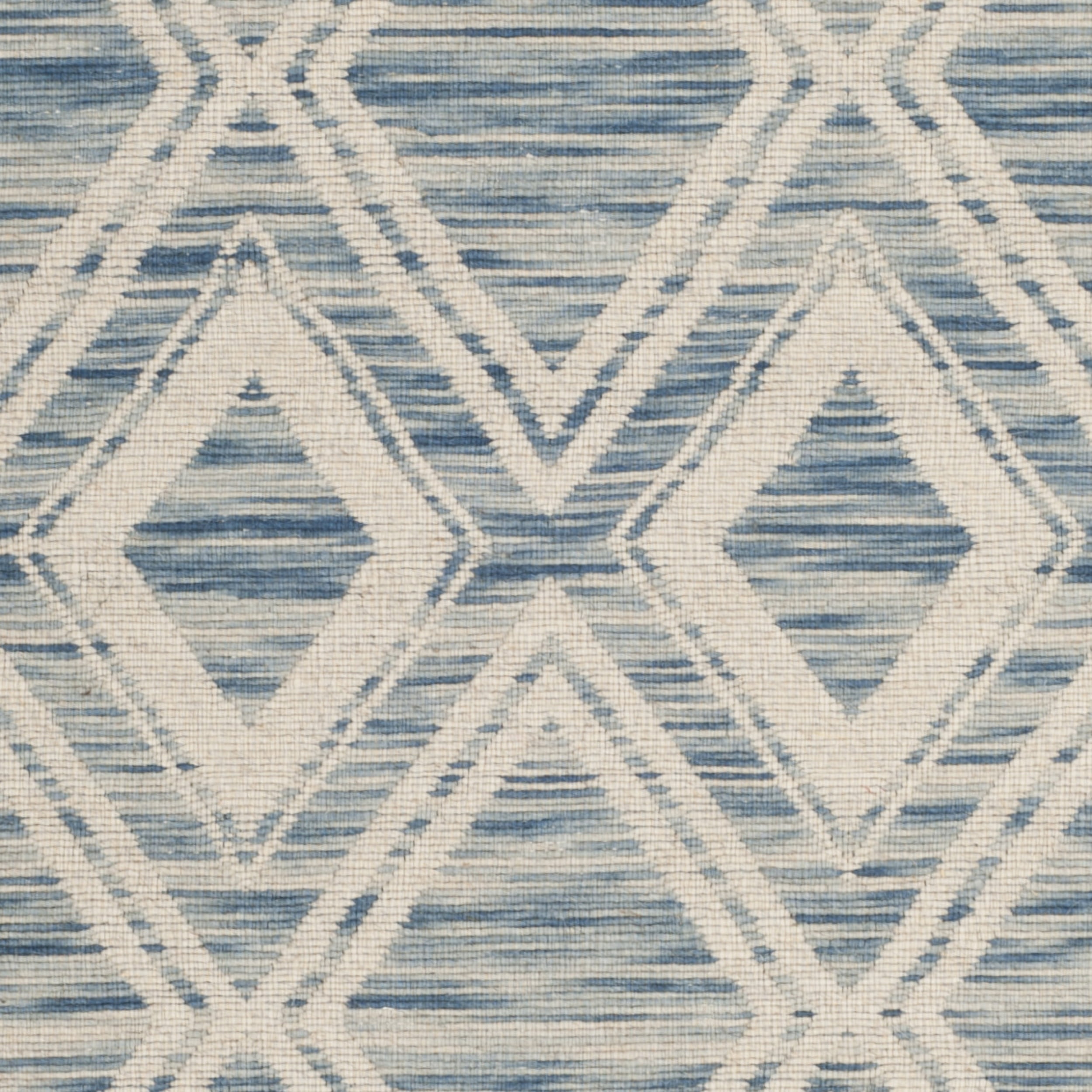 SAFAVIEH Marbella Alicia Geometric Diamonds Wool Area Rug, Dark Blue/Ivory, 3' x 5'