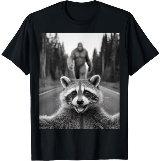 Camiseta de mapache asustado con pie grande y divertido mapache