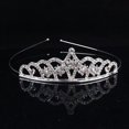 thumbnail image 1 of Diadema de corona para niños, accesorios para el cabello con corona de aleación para niñas pequeñas, tocado de diamantes de imitación para actividades del Día del Niño, 1 of 6