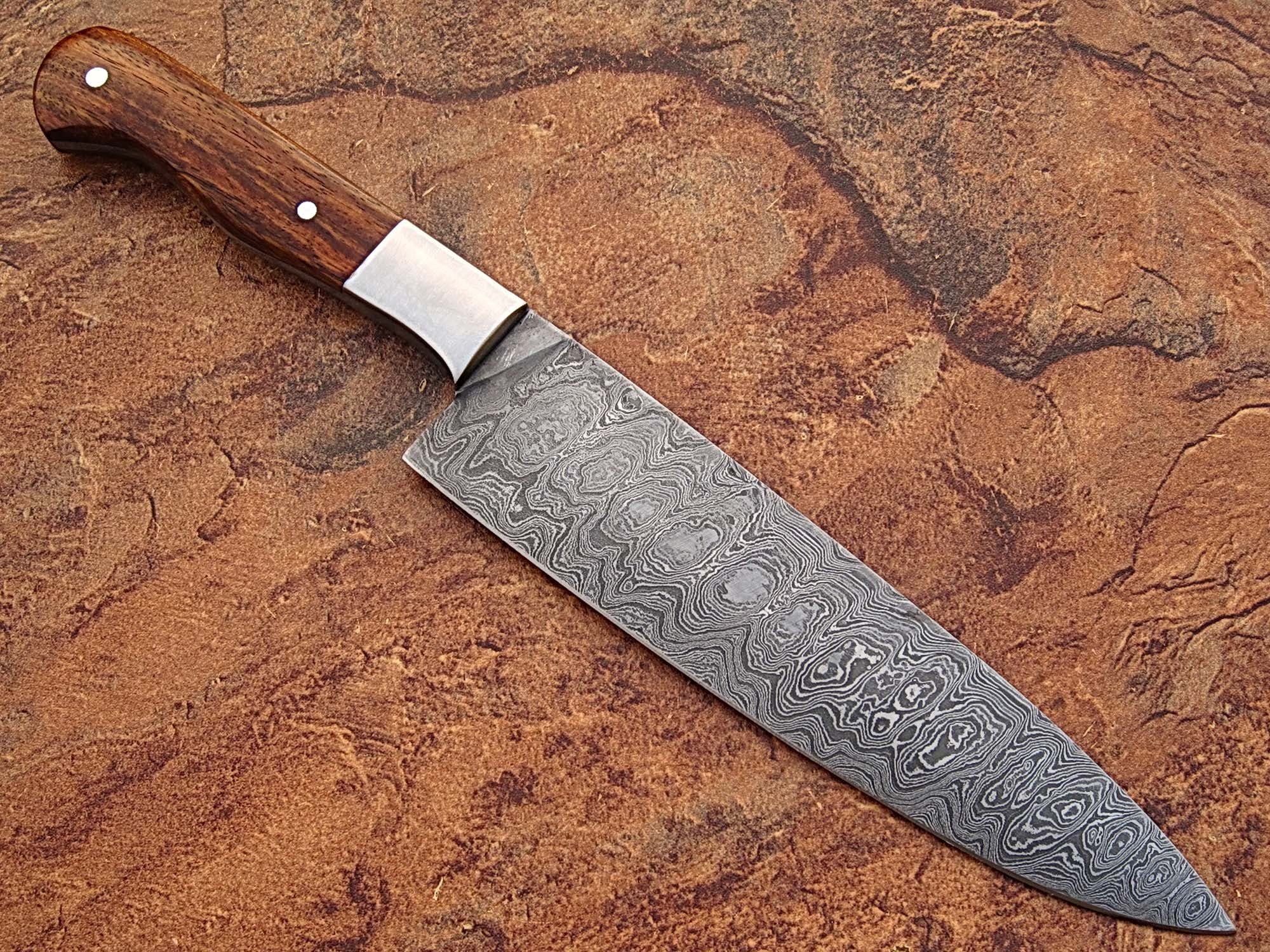 Ensemble de couteaux de cuisine professionnels en acier carbone forgé à la main, manche en bois, acier Damas japonais à 3 couches, ensemble de couteaux de chef faits à la main