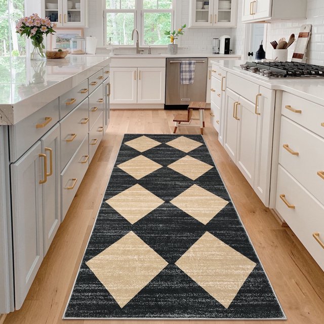 Garvee 2'x6' Geometric Diamond Runner Rug, Machine Washable Rug Stain Resistant Indoor Carpet With Non-Slip Backing, Soft Low Pile Rug for Hallway Bedroom Laundry, Black Camel