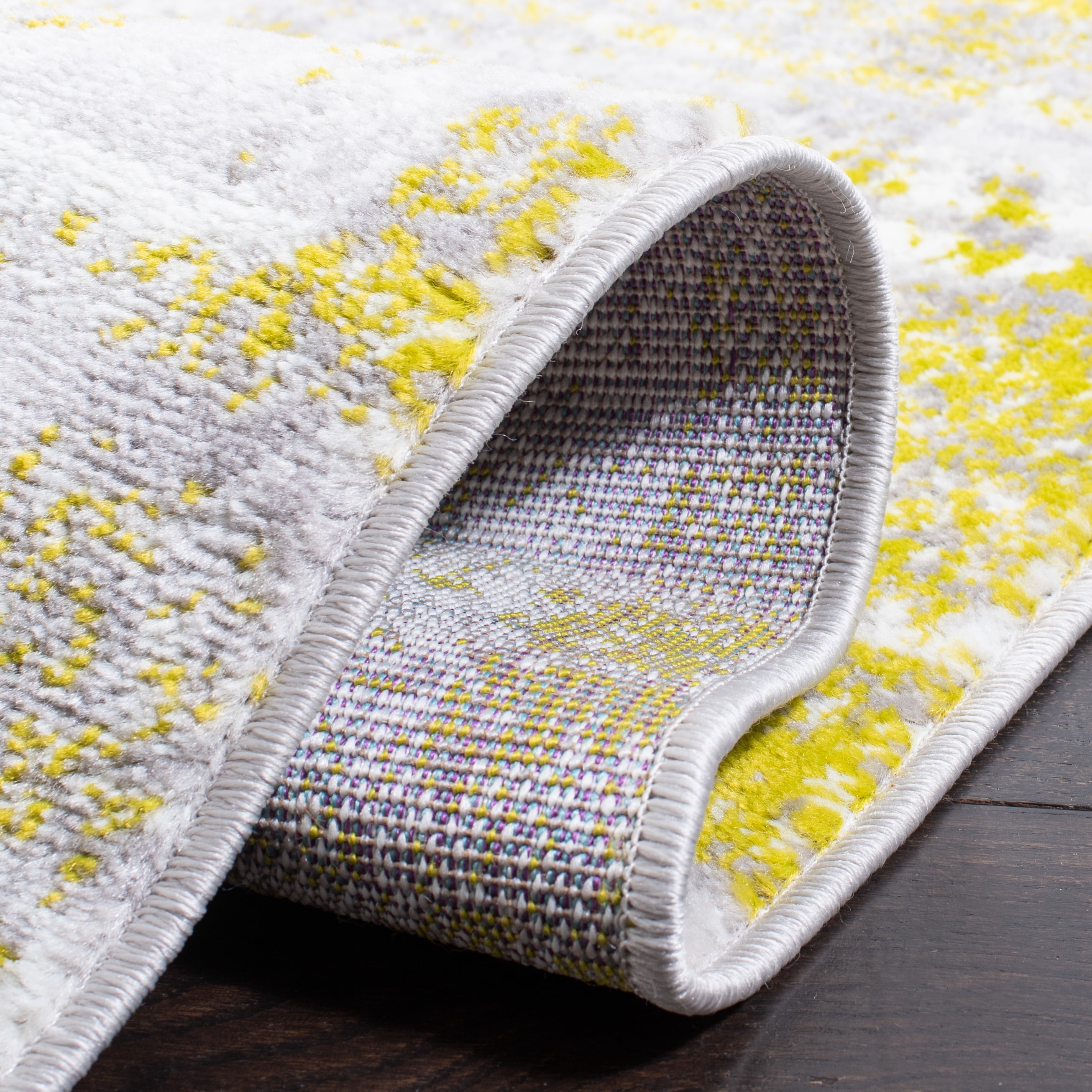 SAFAVIEH Skyler Jobeth Distressed Area Rug, Silver/Green, 6'7" x 6'7" Square