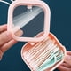thumbnail image 2 of Inteprter Mini caja de almacenamiento para pinzas para el cabello, fácil y cómodo acceso, ABS, compacta y delicada, multifuncional Almacenamiento y organización del hogar Rosa, 2 of 6