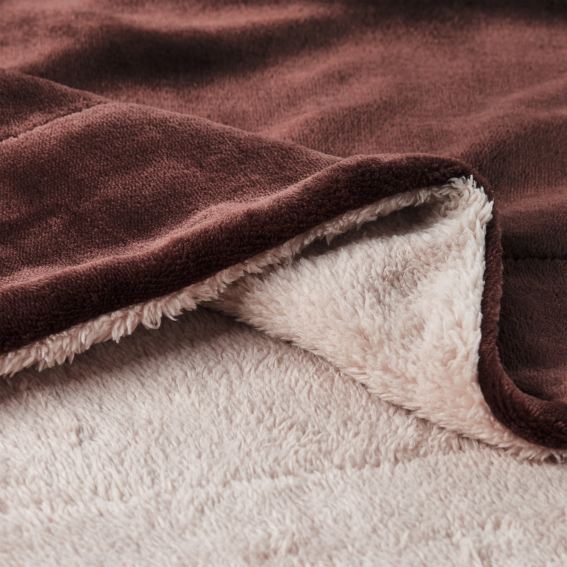 Poly Fleece Sherpa – Oversized Plush Woven Polyester Sherpa Fleece Solid Color Throw by Somerset Home (Mahogany and Dove)