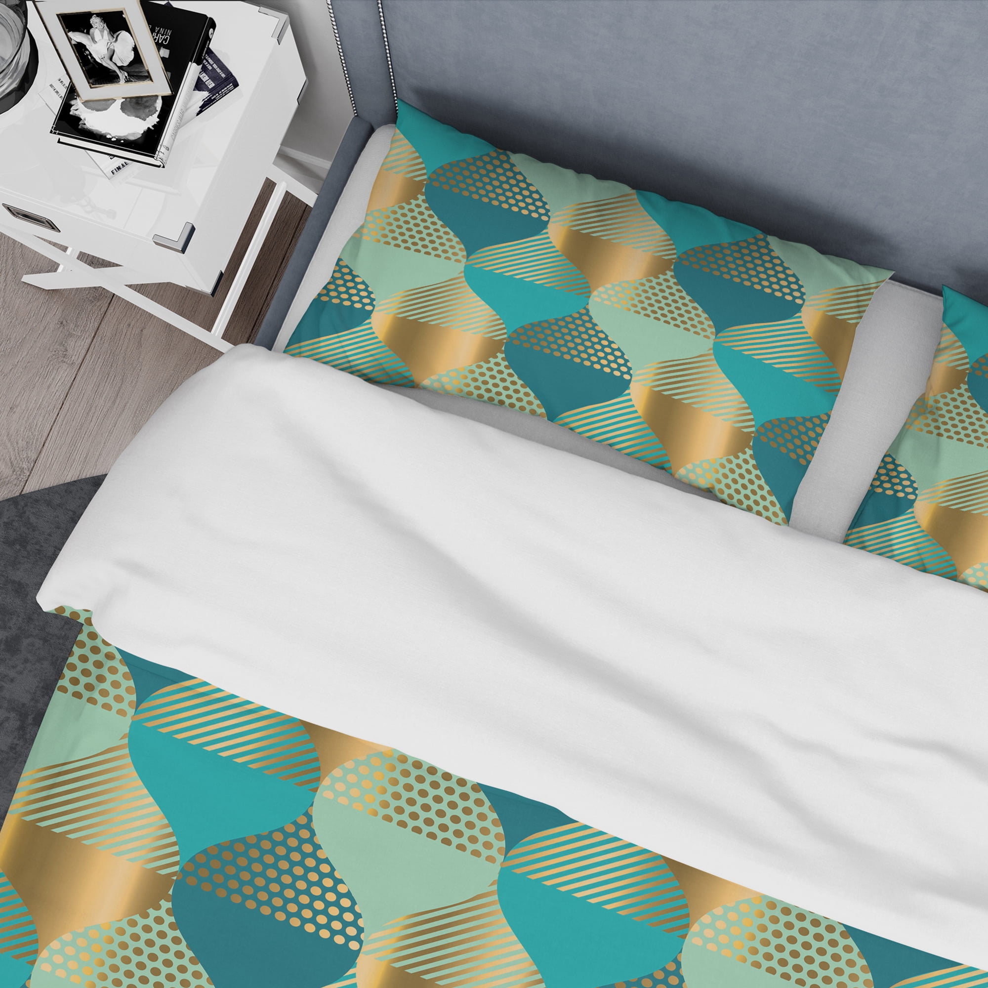 Designart 'Luxury Retro Drops II' Mid-Century Modern Duvet Cover Set