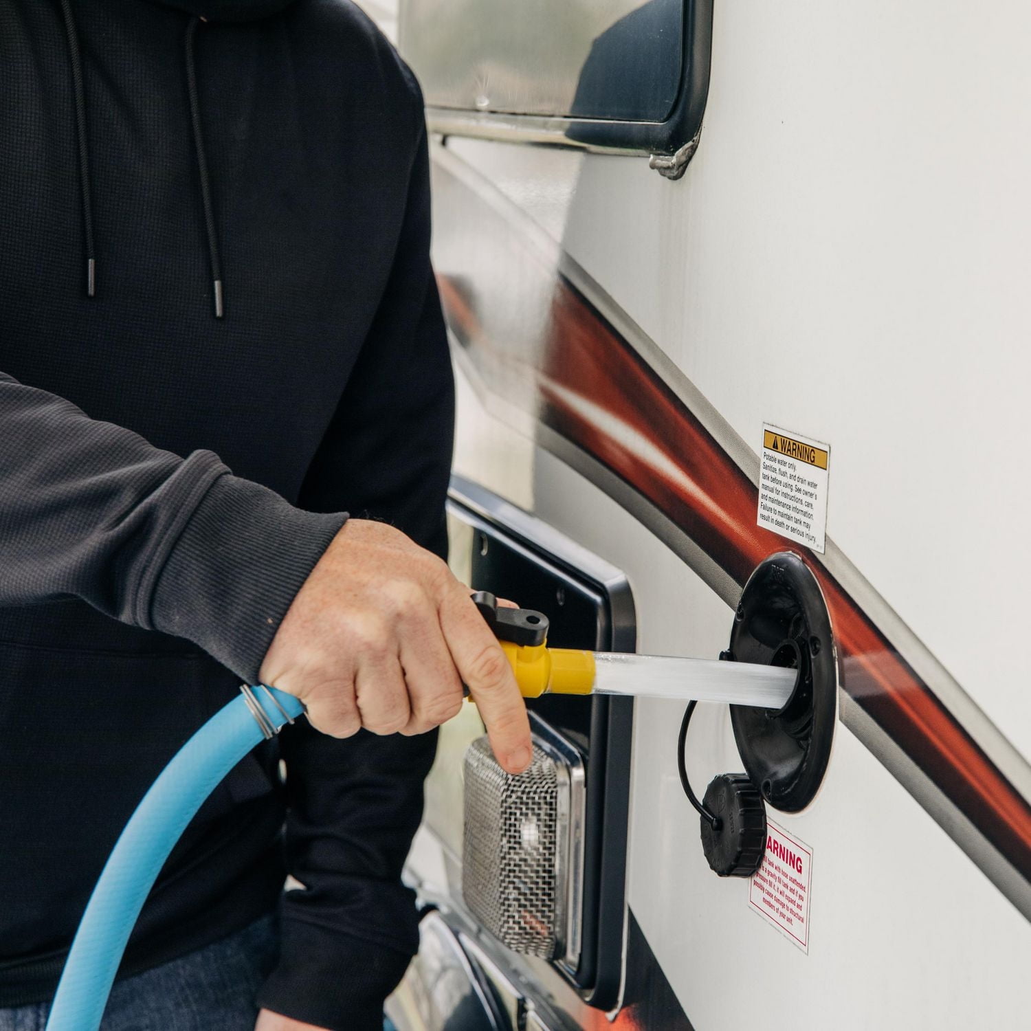 Camco 40003 Water Tank Filler, With shut-off valve