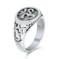 thumbnail image 2 of Bague Om avec Script Devanagari pour Femmes pour Hommes en Argent Sterling Oxydé.925, 2 of 5