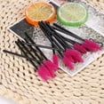 thumbnail image 4 of Juego de 50 pinceles desechables para pestañas, aplicador de rímel, herramienta de maquillaje de ojos, color negro, rosa y rojo, 4 of 6