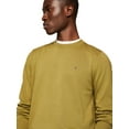 thumbnail image 3 of Jersey Tommy Hilfiger liso con cuello redondo para hombre, uniforme, color oliva, 3 of 4