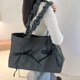 thumbnail image 2 of Bolso Hombro Mano Nailon para Mujer Color Sólido Con Lazo Hobo Elegante, 2 of 9
