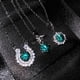 thumbnail image 3 of Collar de diamantes mosán azul y verde de Maldivas Colgante de corazón con cabeza de vaca "Un ciervo tiene tu vaca", 3 of 6