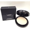 thumbnail image 2 of MAC Mineralize Skinfinish Natural - Light , 0.35 oz Powder, 2 of 5