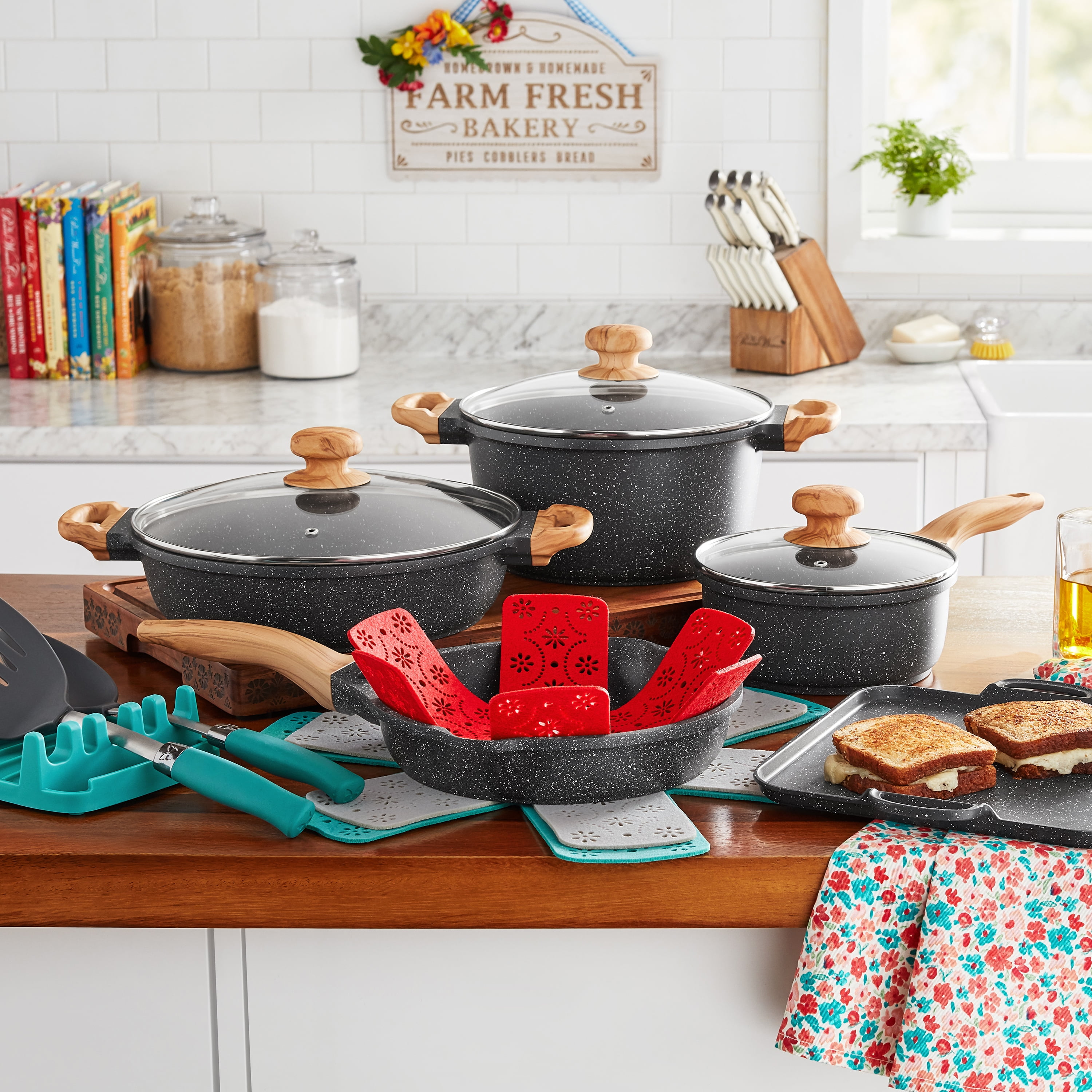 The Pioneer Woman Prairie Signature 14-Piece Cast Aluminum Cookware Set, Charcoal Speckle
