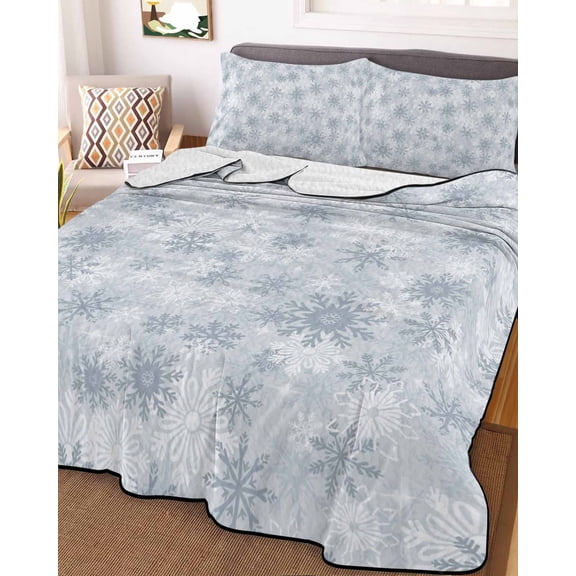 Grey Snowflake King Size Down Alternative Comforter, Lightweight Comforter Quilt Bedding Set with Pillow Shams Christmas Snowflake Gray White All Seasons Bed Comforter Duvet Insert 96"x106"