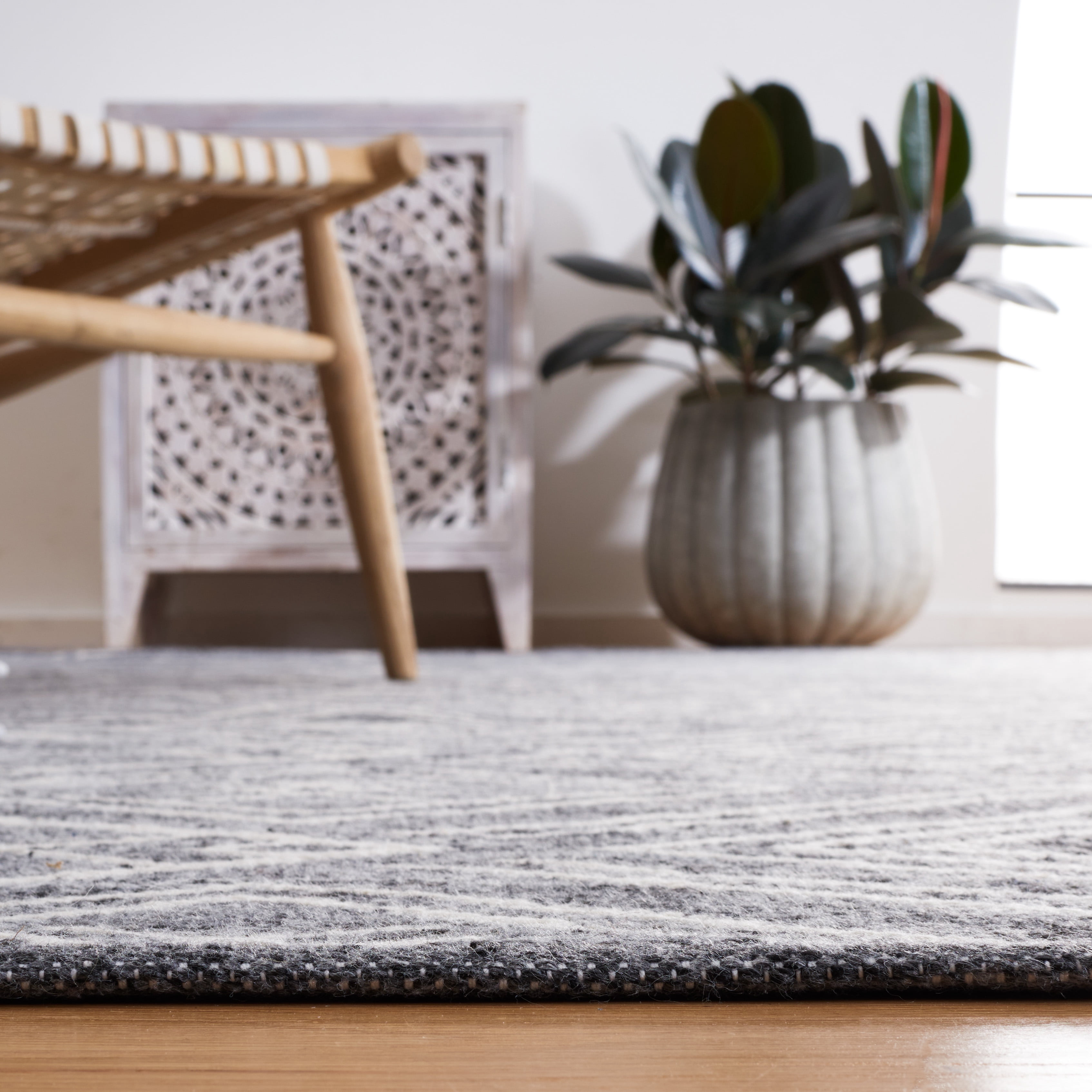 Safavieh Kilim Asa Geometric Polyester Area Rug, Gray/Ivory, 3' x 5'