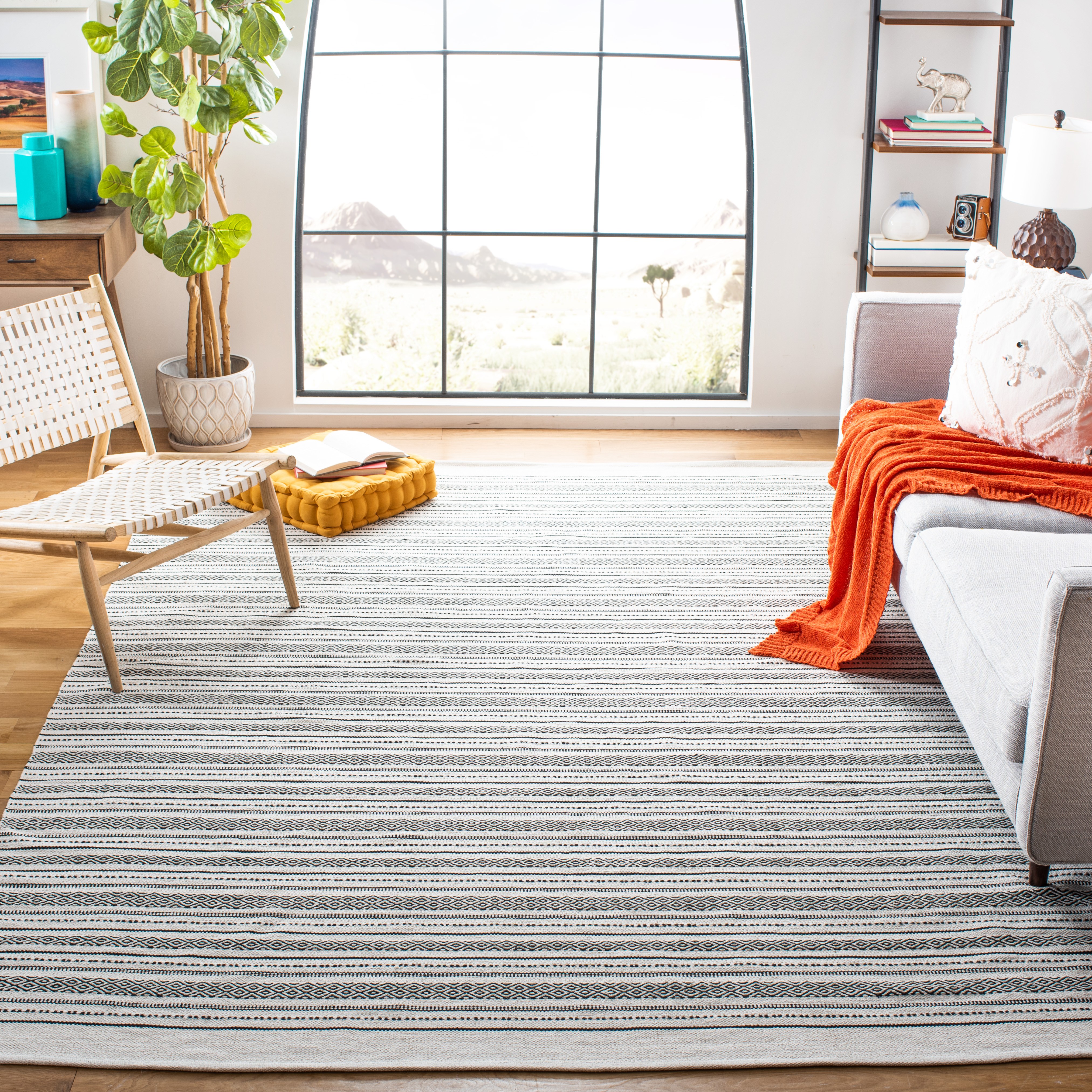 SAFAVIEH Kilim Jay Striped Cotton Area Rug, Ivory/Black, 8' x 10'