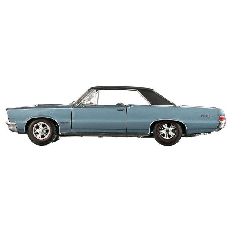 Maisto 1:18 Scale 1965 Pontiac GTO Hurst Edition Car Play