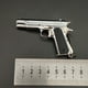 thumbnail image 4 of Llavero colgante de regalo con modelo de pistola de metal completo de 1911 en plata brillante a escala 1:3, 4 of 5