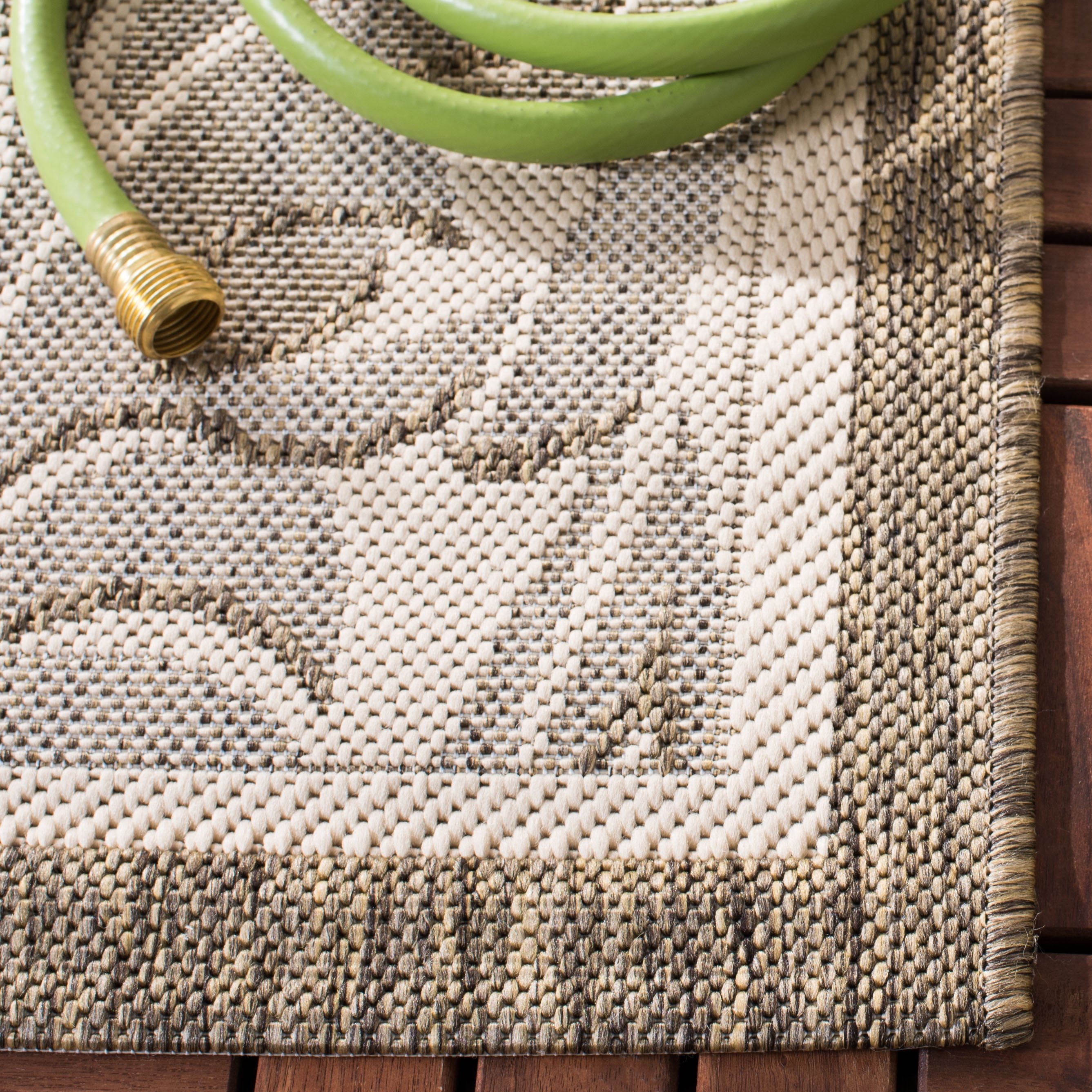 Safavieh Courtyard Steve Oriental Indoor/Outdoor Area Rug, Natural/Brown, 5'3" x 7'7"
