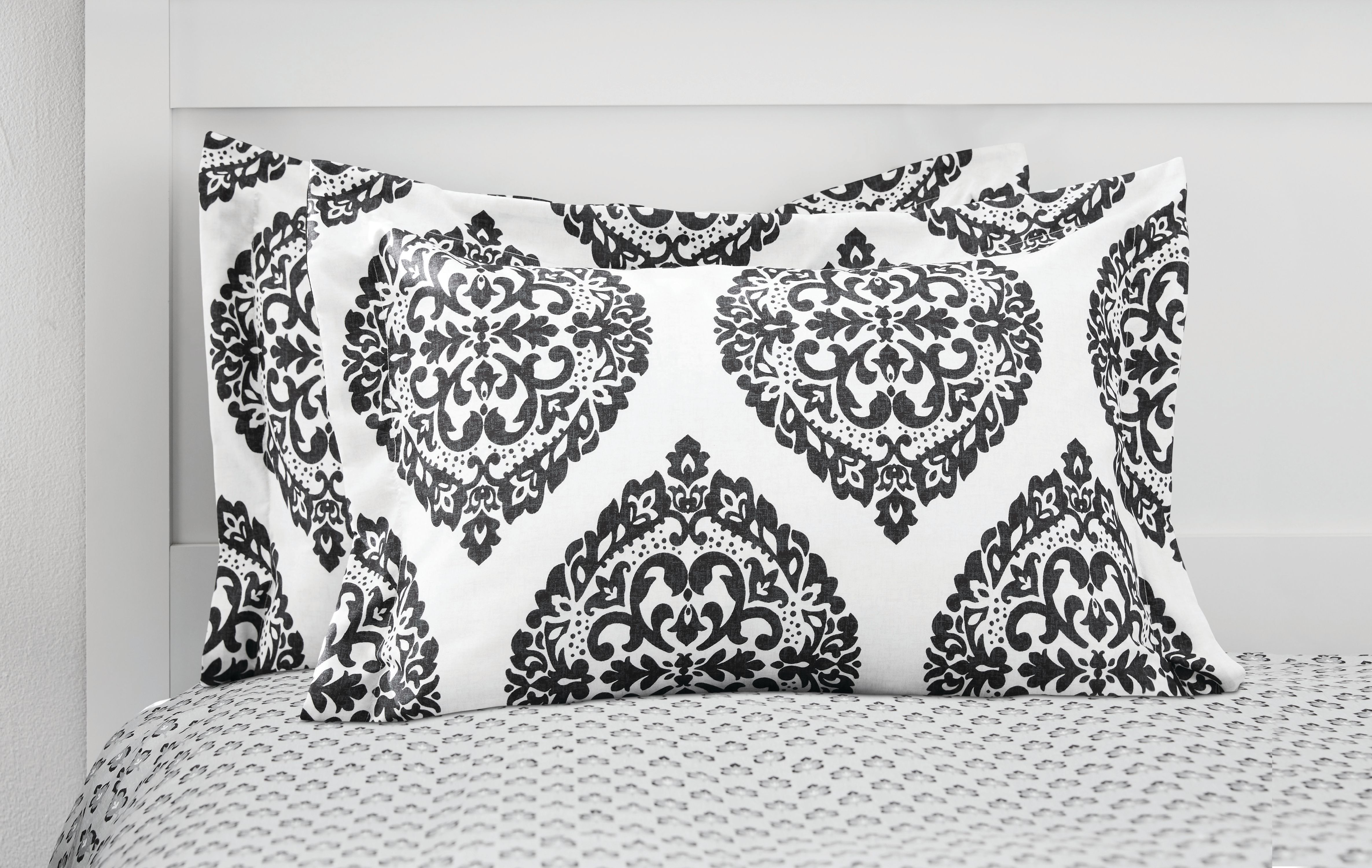 Mainstays Global Damask Bed in a Bag Coordinated Bedding, King
