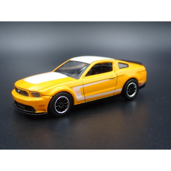 Open Box 2012 12 FORD MUSTANG BOSS 302 YELLOW 1/64 SCALE COLLECTIBLE DIECAST MODEL CAR