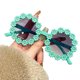 thumbnail image 1 of Gafas de sol para padres e hijos 400 Gafas de sol con protección solar Gafas de sol de playa con múltiples colores y estilos Accesorios de playa antideslizantes y anticaídas para padres e hijos, 1 of 6