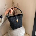 thumbnail image 2 of Bolso Hombro Lujo Cruzado Tipo Cubo para Mujer Cuero PU, 2 of 9
