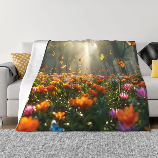 Fotbe Butterflies In Flower Field Manta de Franela con Estampado, Manta Ultrasuave para Cama, Sofá, Auto, Hipoalergénica y Antibolitas-80"x60"