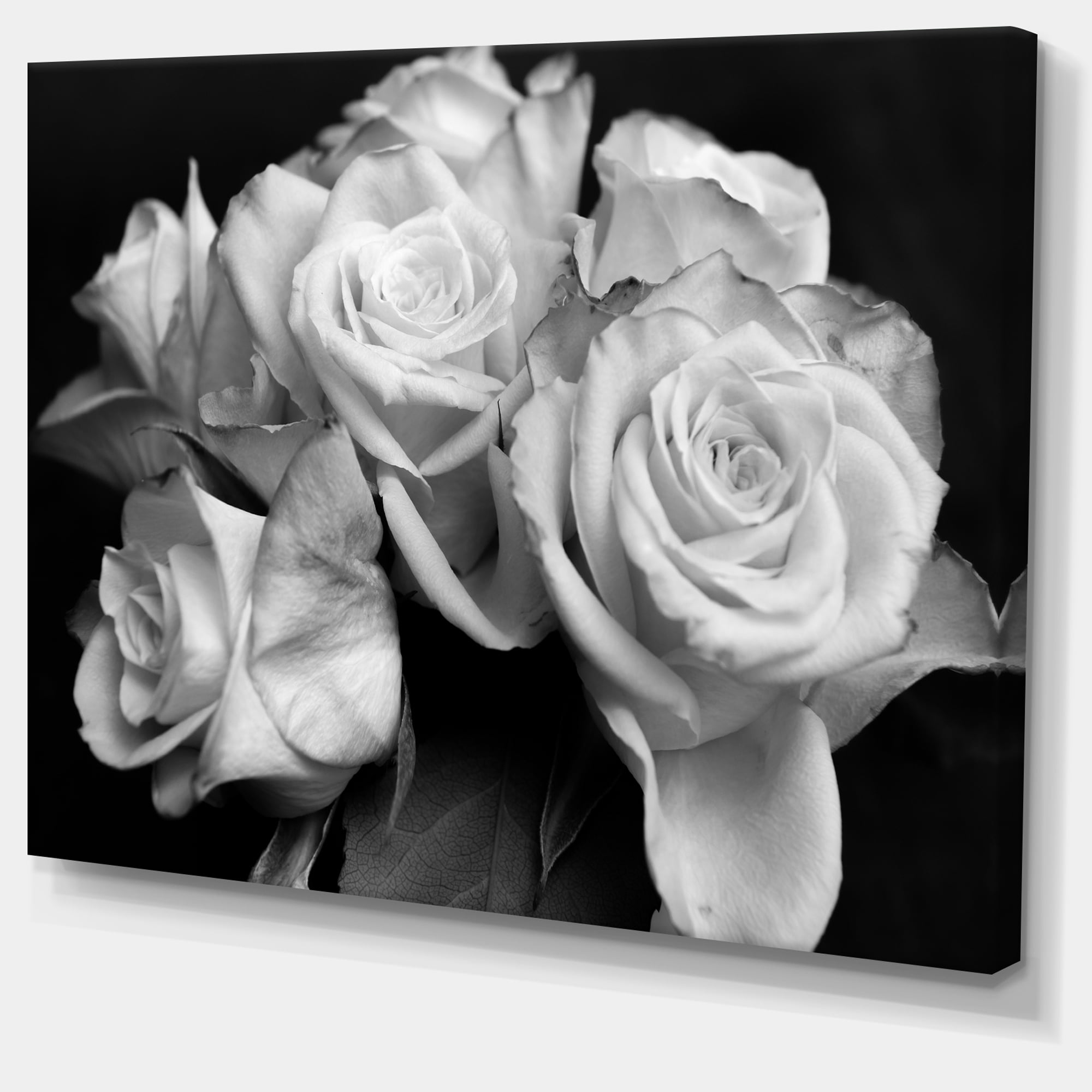 Designart 'Bunch of Roses Black and White ' Floral Art Canvas Print