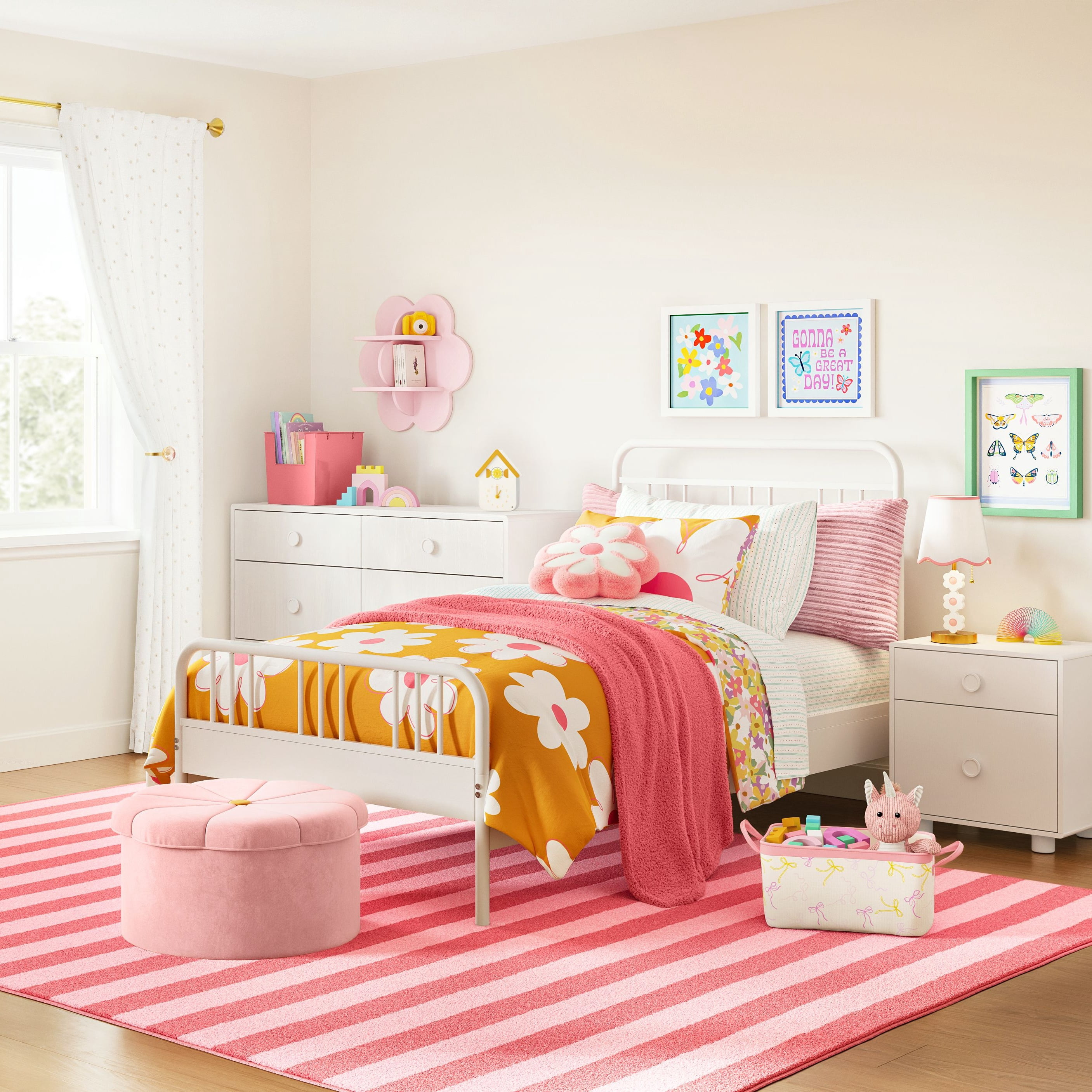 Mainstays Kids Daisy Reversible Comforter Set with Sheets, Twin, 5 Pieces