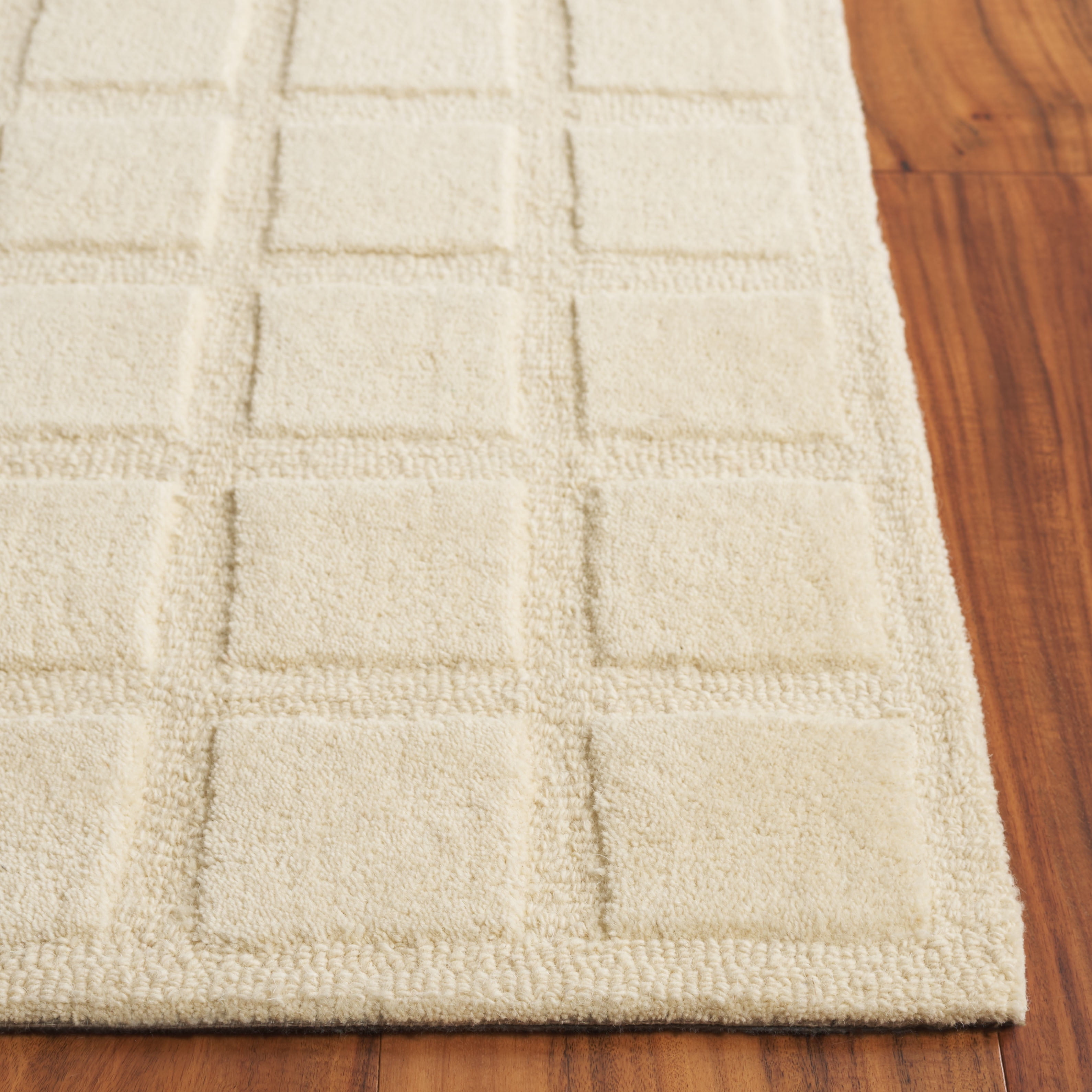 Safavieh Genre Ralph Geometric Area Rug, Beige, 5' x 8'