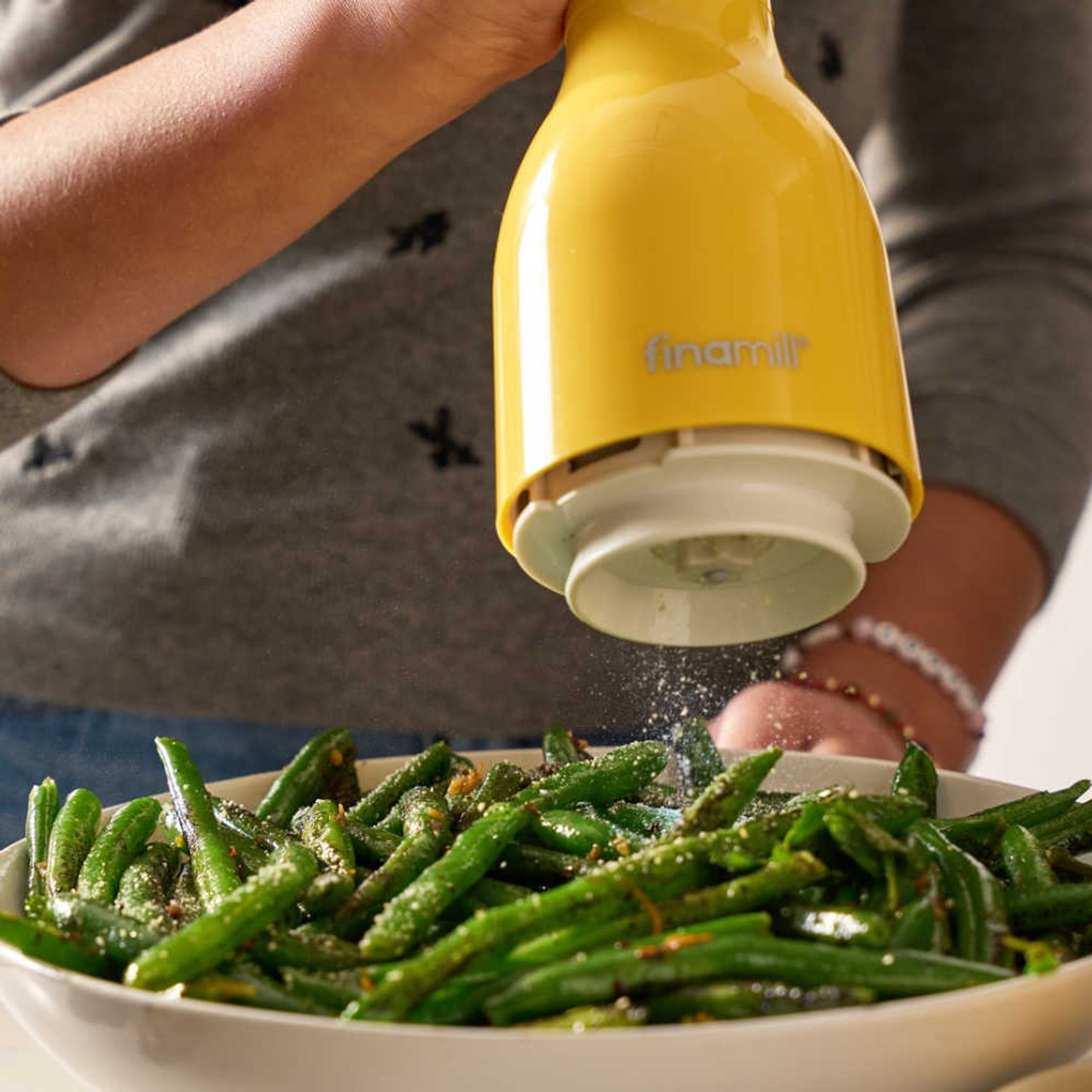 FinaMill Battery Operated Grinder with Pepper Pod, Canary