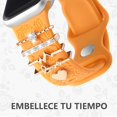 thumbnail image 2 of Correa con Floral Grabado Compatible con Apple Watch 40mm 44mm 42mm 38mm 41mm 45mm 46mm 49mm, Correas Silicona Suave con Adornos Decorativos para iWatch Series 11/10/9/8/7/6/5/4/3/2/1 SE Ultra, 2 of 20