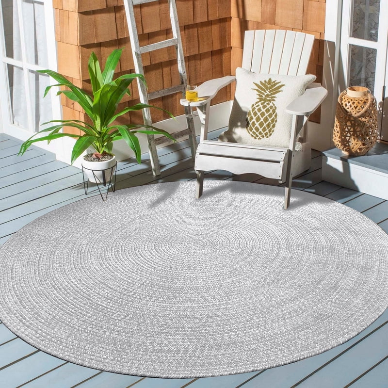 Superior Two-Toned Braided Round Indoor/ Outdoor Area Rug, Slate/ White, 6'
