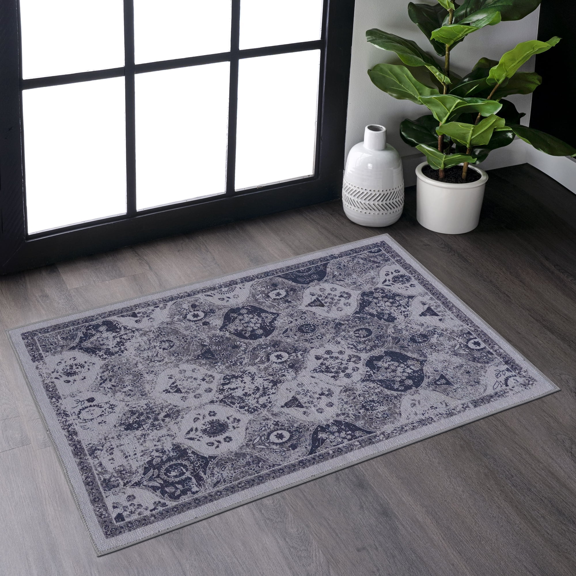 Area Rug 2' x 3' Non-Slip Low Pile Chenille Doormat Rug Stain Resistant Indoor Carpet for Living Room Bedroom Kitchen Entryway Hallway